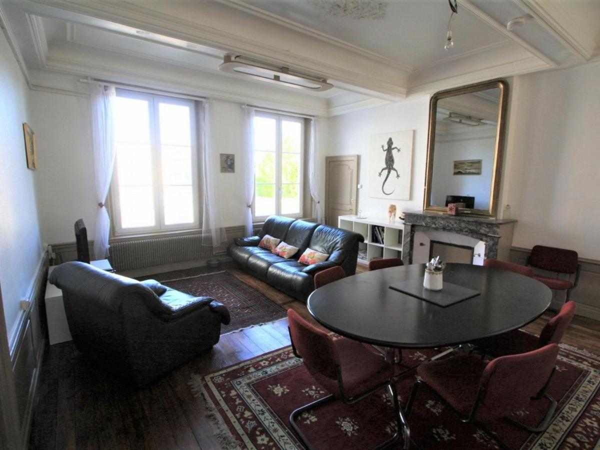 Appartement Historique Au Centre De Toul, Proche Cathedrale, Tous Services Inclus - Fr-1-584-74 Zewnętrze zdjęcie